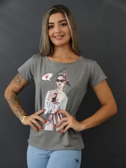 Blusa T-shirt Estampada em Viscolycra Preto Mulher [2103153]
