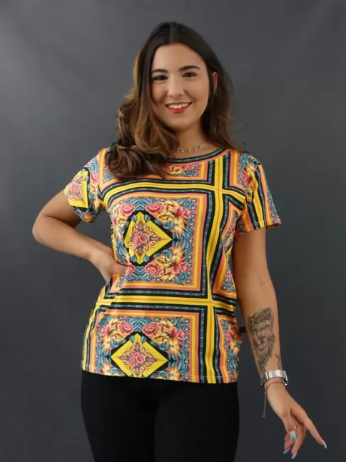 Blusa Feminina T-shirt Estampada em Viscolycra Etnico Flores Rosa [2109235]