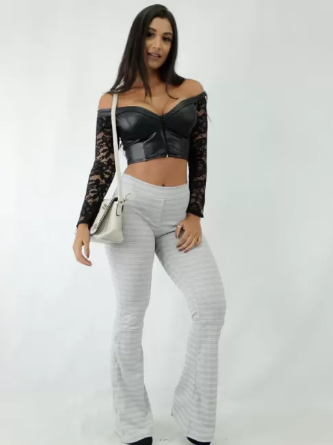 Calca em Jacquard estilo Flare com Botoes Quadriculada