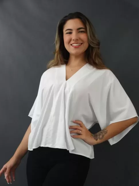 Blusa Feminina Decote V Manga Morcego em Viscose Branco [21120167]