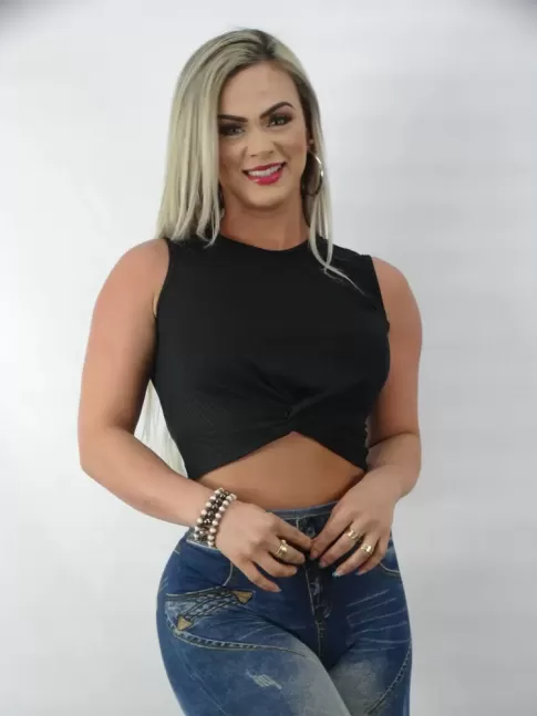 Blusa Feminina Cropped Frente na Barra Torcida em Suplex Canelado Preto [2210011]