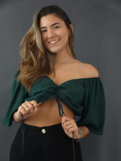 Blusa Cropped  Decote com Regulador para Franzir Manga Flare em Viscolinho Verde Militar[2205016]