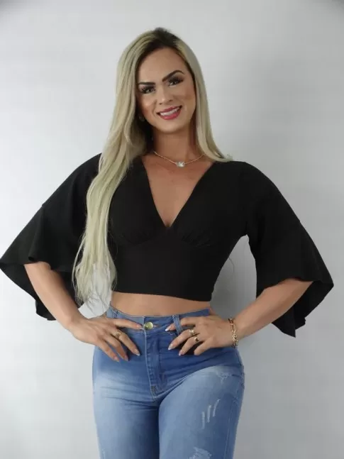 Blusa Feminina Cropped com Bojo Decote V Manga Flare Em Duna Preto [ 2209019]