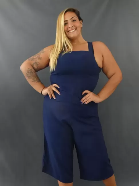 Macacão Pantacourt de Alça Decote Quadrado em Viscose Plus Size Azul Marinho [2104012]
