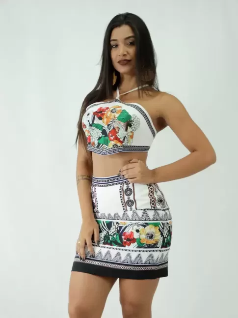 Conjunto em Cetim de Cropped com Saia Lapis Estampado