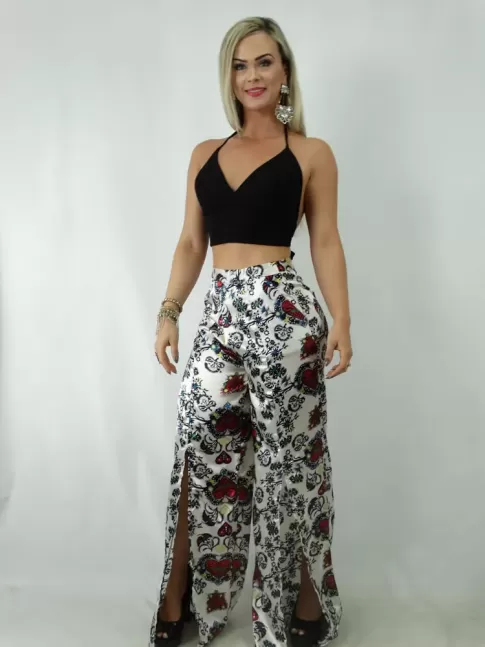 Calça Pantalona com Fendas em Cetim Branco Estampado [1901226]
