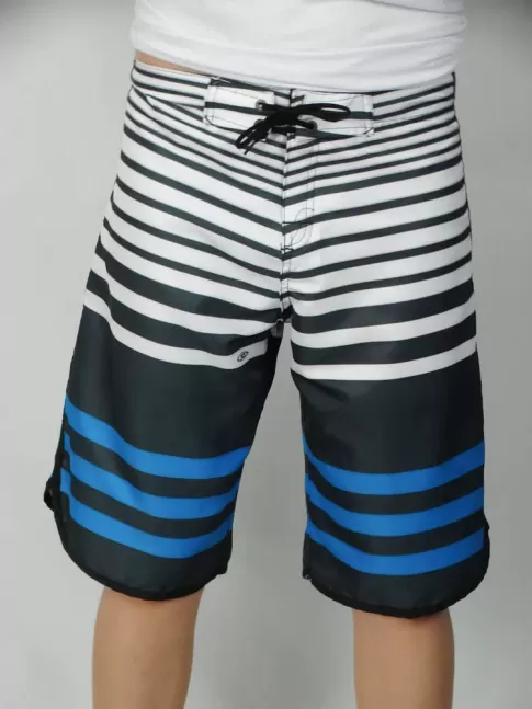 312-Bermuda masculina em microfibra sublimada com viés lateral listrada cinza chumbo, branco e azul