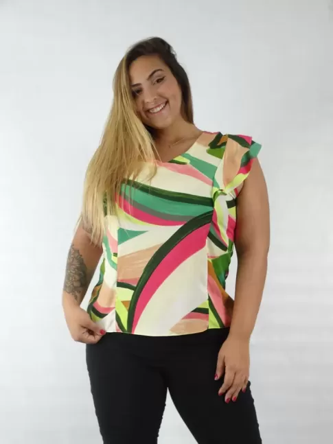 Blusa Feminina Decote V e Detalhe Gota nas Costas Babado Sobreposto em Viscose Plus Size Geometrico Colors [2209034]