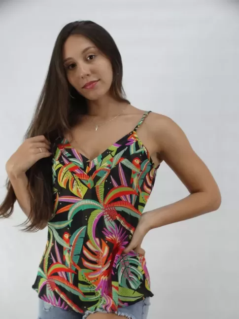 Blusa Feminina de Alca Decote V Com Detalhes Em Viscose Preto Folhas e Araras Colors [2303042]