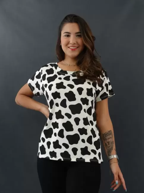 Blusa Feminina T-shirt Estampada em Viscolycra Animal Print Preto Off White [2109226]