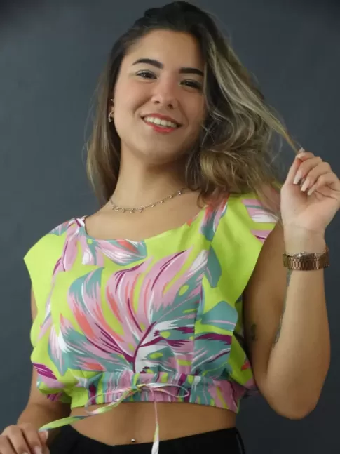 Blusa Cropped Detalhe Sobreposto Bainha com Elástico em Viscose Verde Folhas  [2112026]