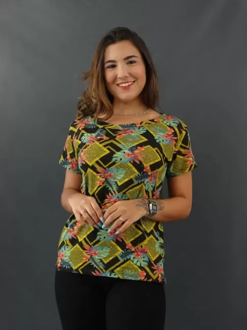 Blusa Feminina T-shirt Estampada em Viscolycra Preto Geometrico Folhas [2109236]