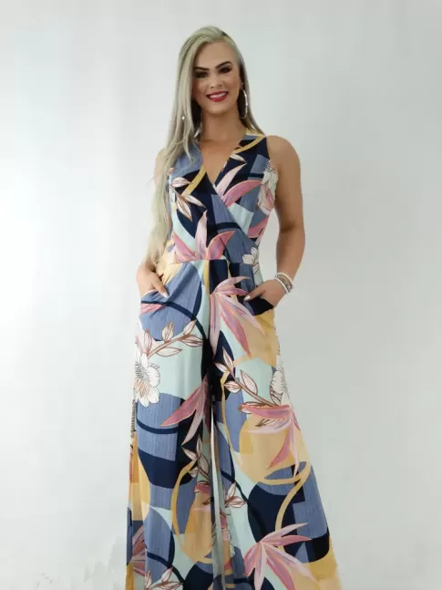 Macacão Pantalona em Viscose Alça Larga Decote Transpassado Colors Geometrico Folhas [1911337]